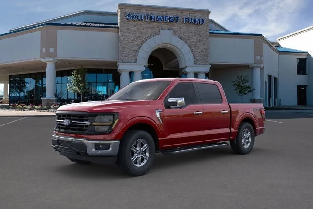 2025 Ford F-150 XLT photo 1