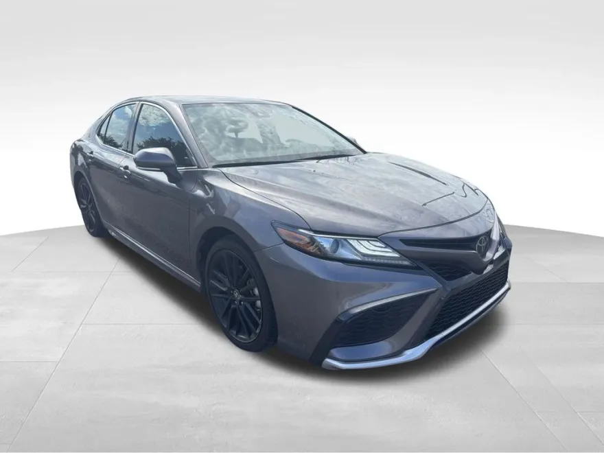 2023 Toyota Camry XSE photo 1