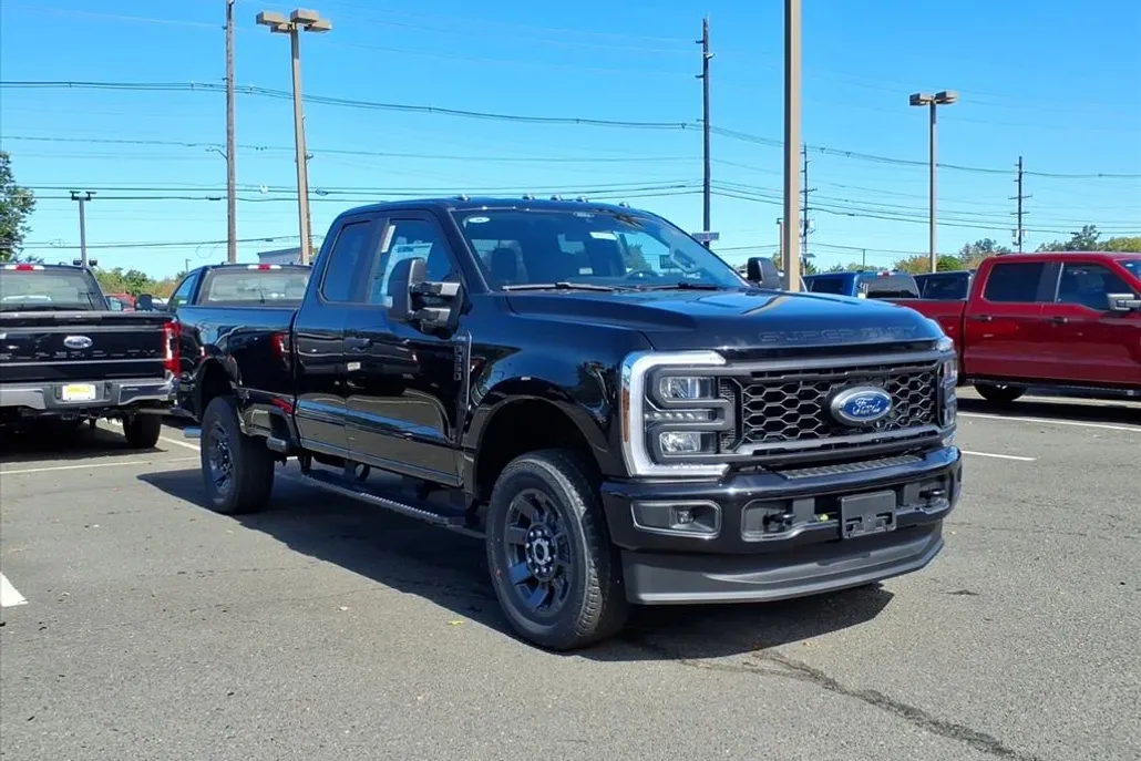 2026 Ford F-350 XL photo 1