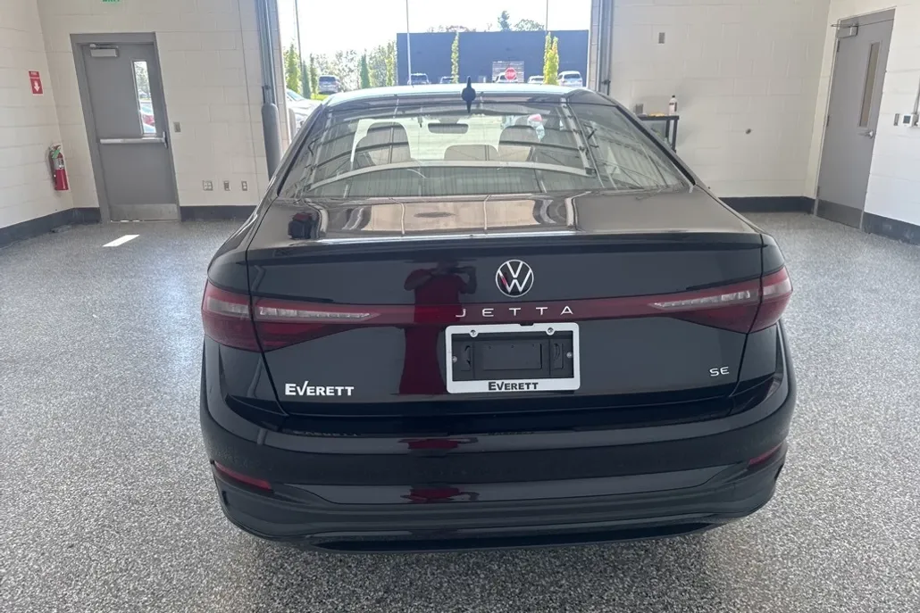 2026 Volkswagen Jetta 1.5T SE photo 1