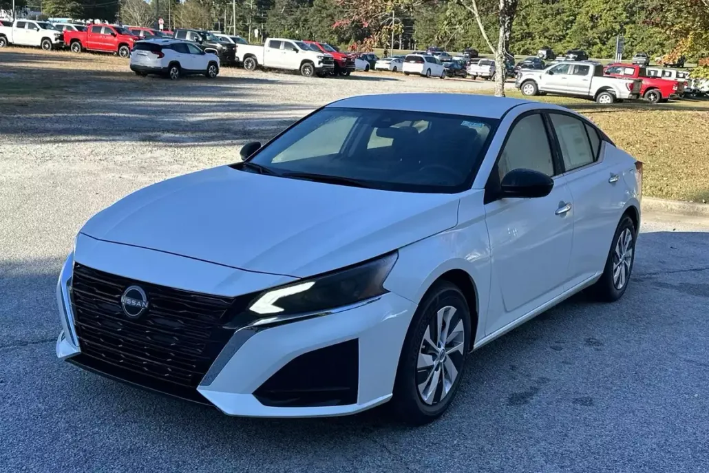 2025 Nissan Altima 2.5 S photo 1