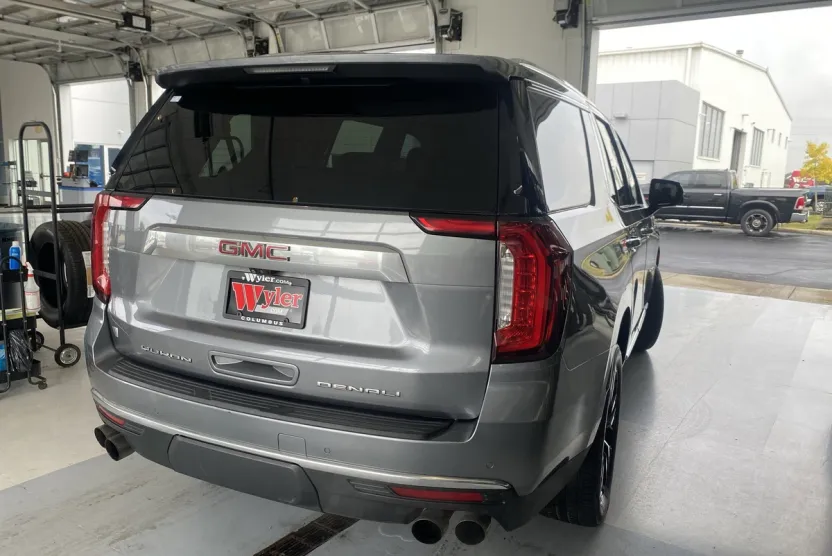 2021 Gmc Yukon Denali photo 1