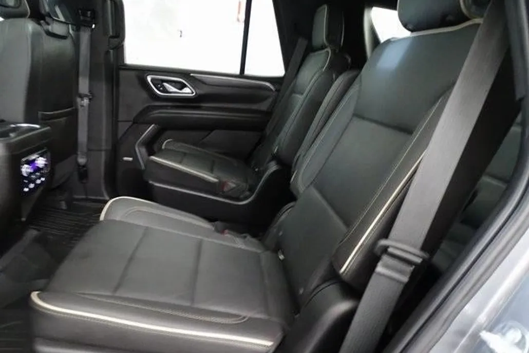 2021 Gmc Yukon SLT photo 1