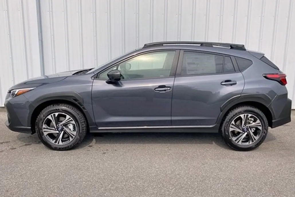 2025 Subaru Crosstrek Premium photo 1