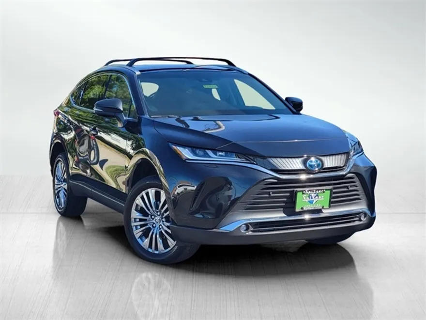 2023 Toyota Venza XLE photo 1
