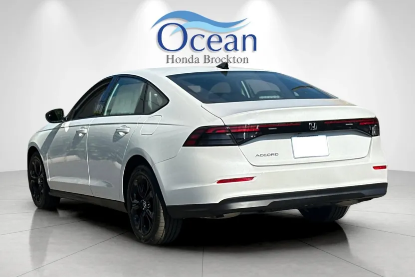 2025 Honda Accord SE photo 1