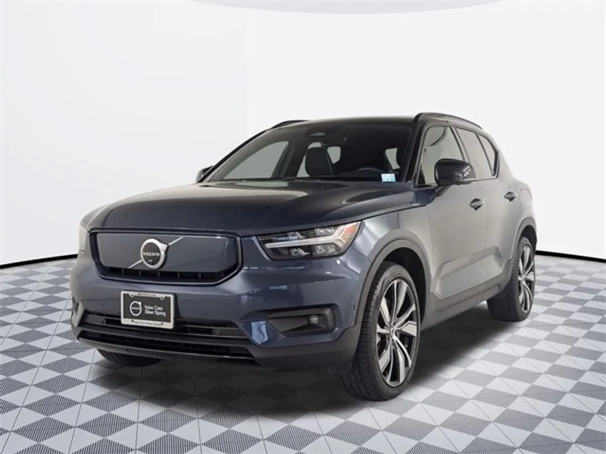 2022 Volvo XC40 Recharge Twin Ultimate photo 1