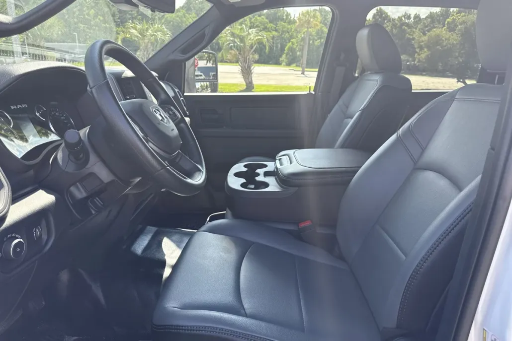 2024 Ram 3500 Tradesman photo 1