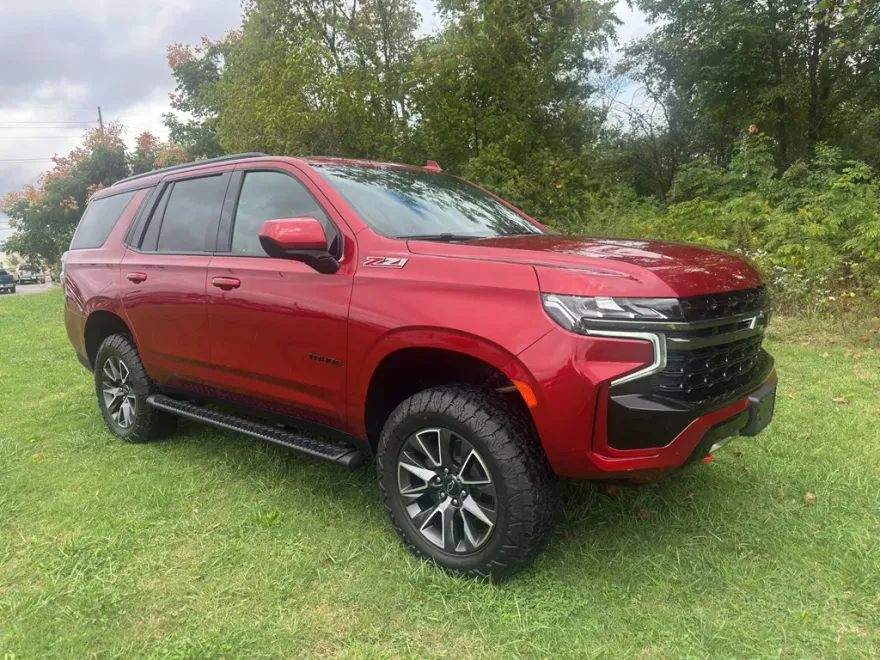 2021 Chevrolet Tahoe Z71 photo 1