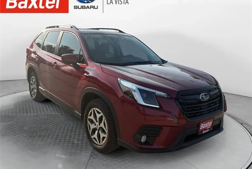 2023 Subaru Forester Premium photo 1