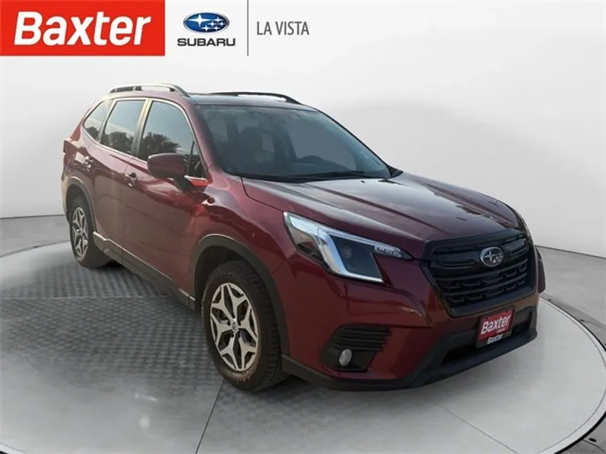2023 Subaru Forester Premium photo 1