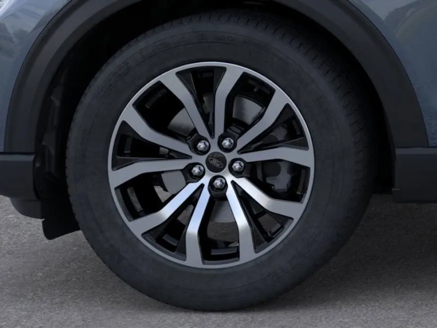 2025 Ford Explorer ST-Line photo 1