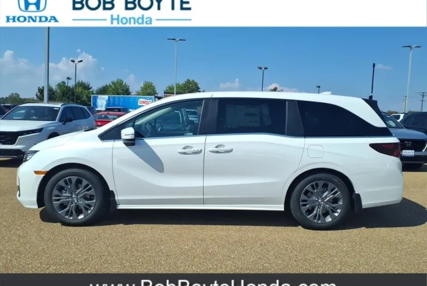 2026 Honda Odyssey Touring photo 1