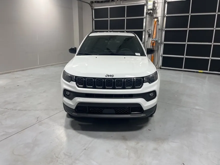 2026 Jeep Compass Latitude photo 1