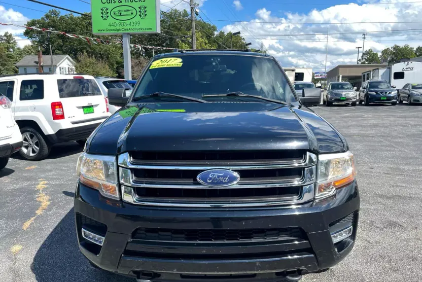 2017 Ford Expedition EL XLT photo 1