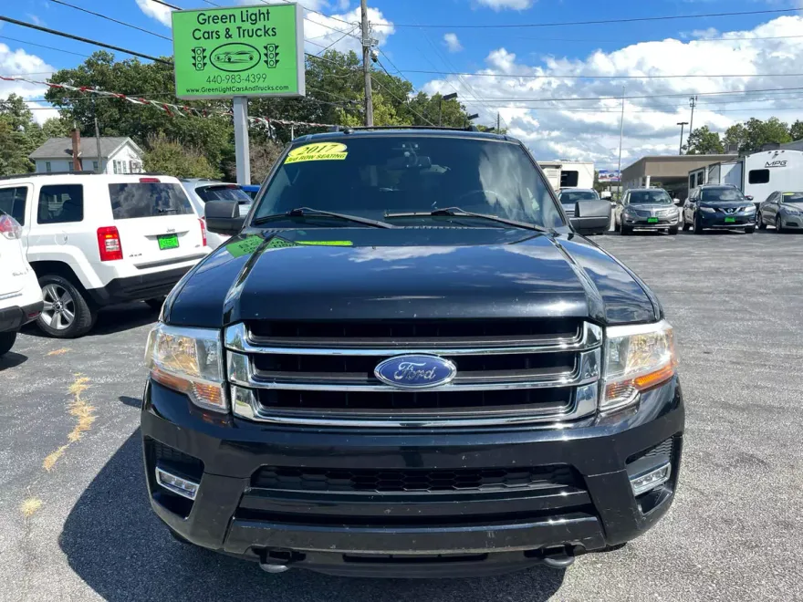 2017 Ford Expedition EL XLT photo 1