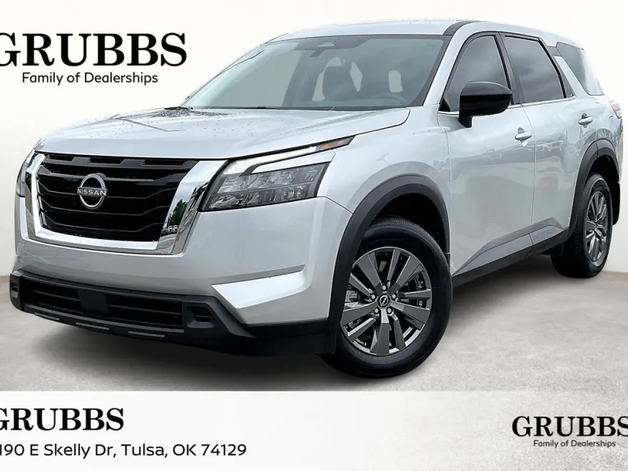 2025 Nissan Pathfinder S photo 1