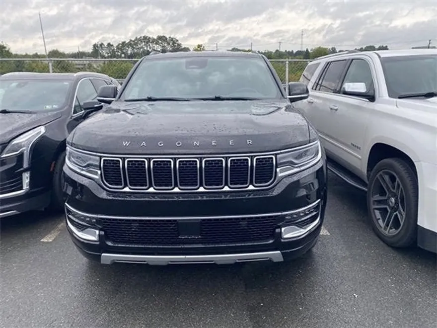 2024 Jeep Wagoneer L Series II photo 1