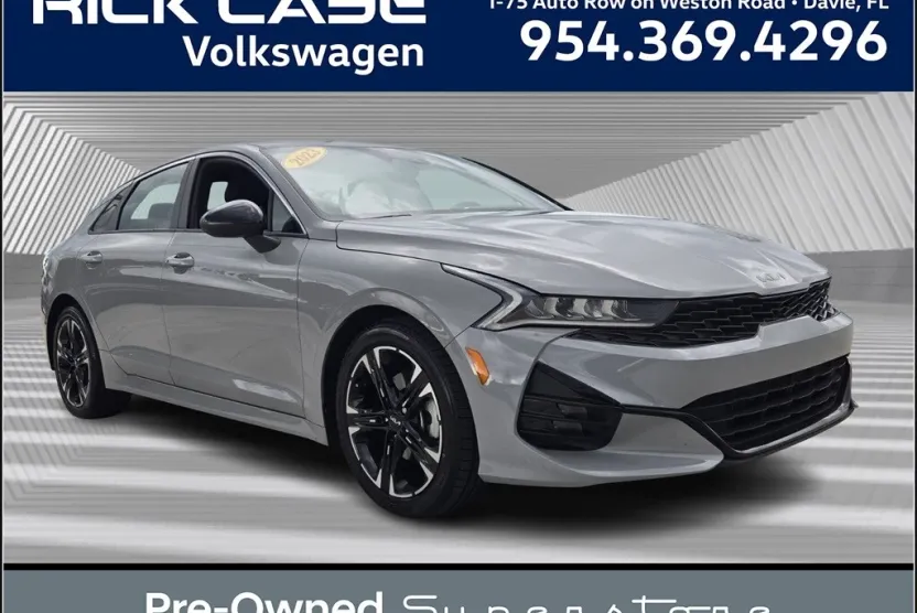 2023 Kia K5 GT-Line photo 1
