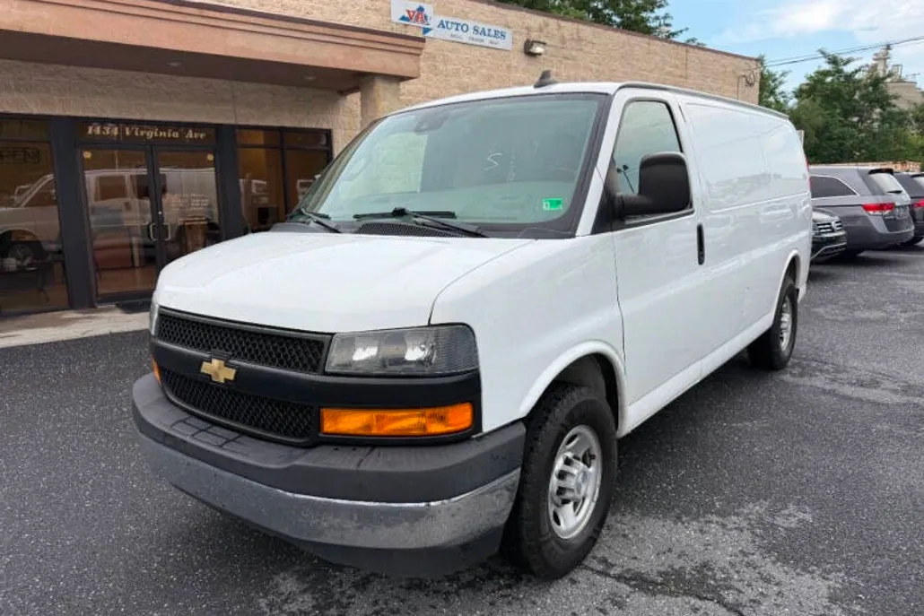 2019 Chevrolet Express 3500 Cargo photo 1