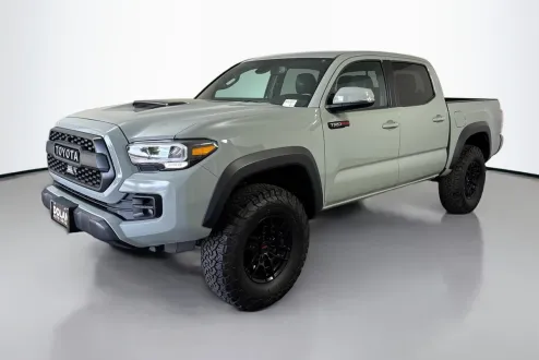 2021 Toyota Tacoma TRD Pro photo 2