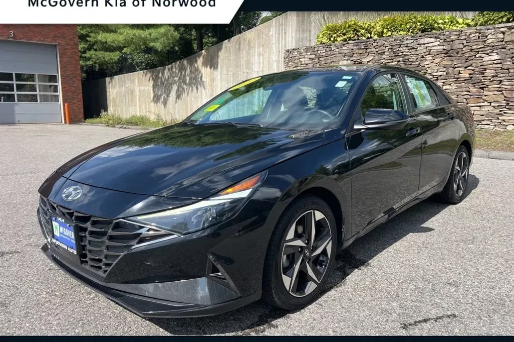 2022 Hyundai Elantra Limited photo 1