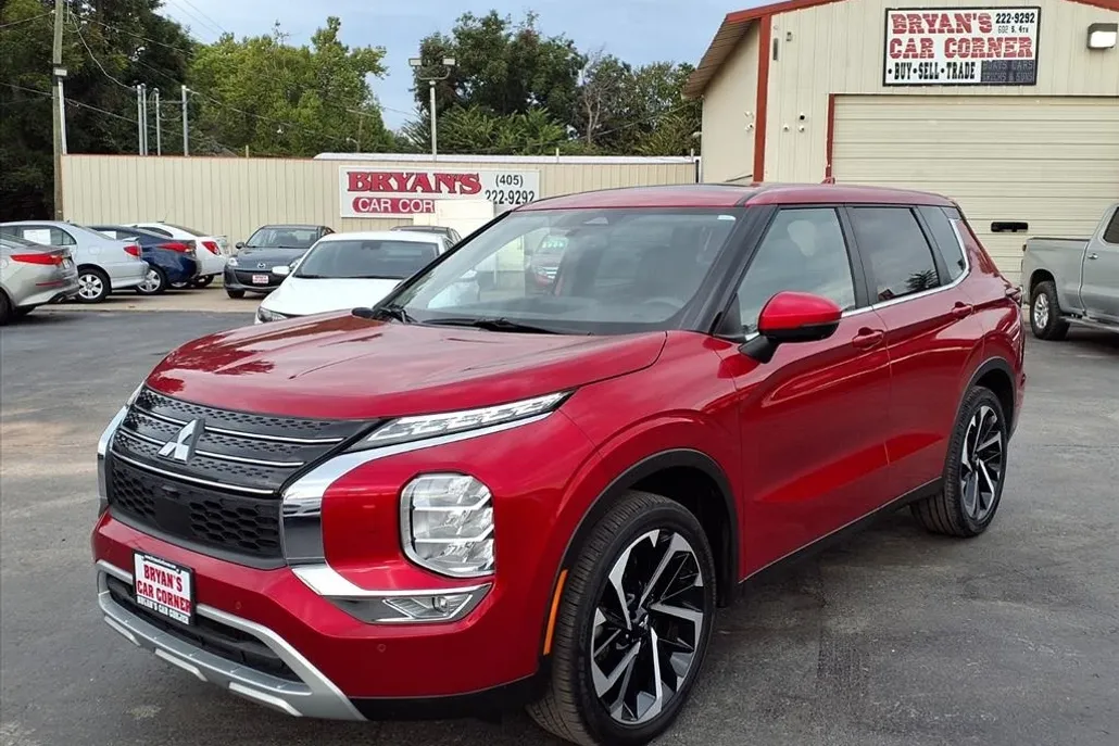 2024 Mitsubishi Outlander SE Ralliart photo 1