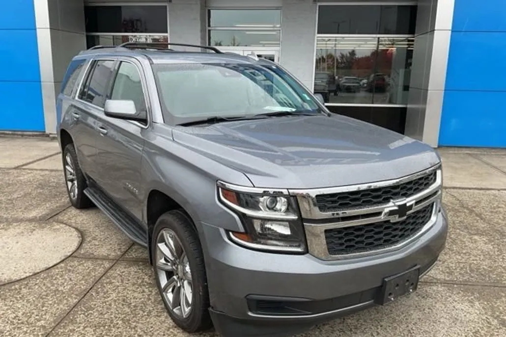 2019 Chevrolet Tahoe LT photo 1