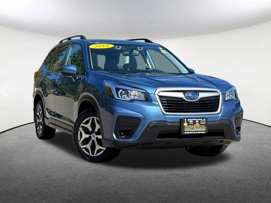 2019 Subaru Forester Premium photo 1