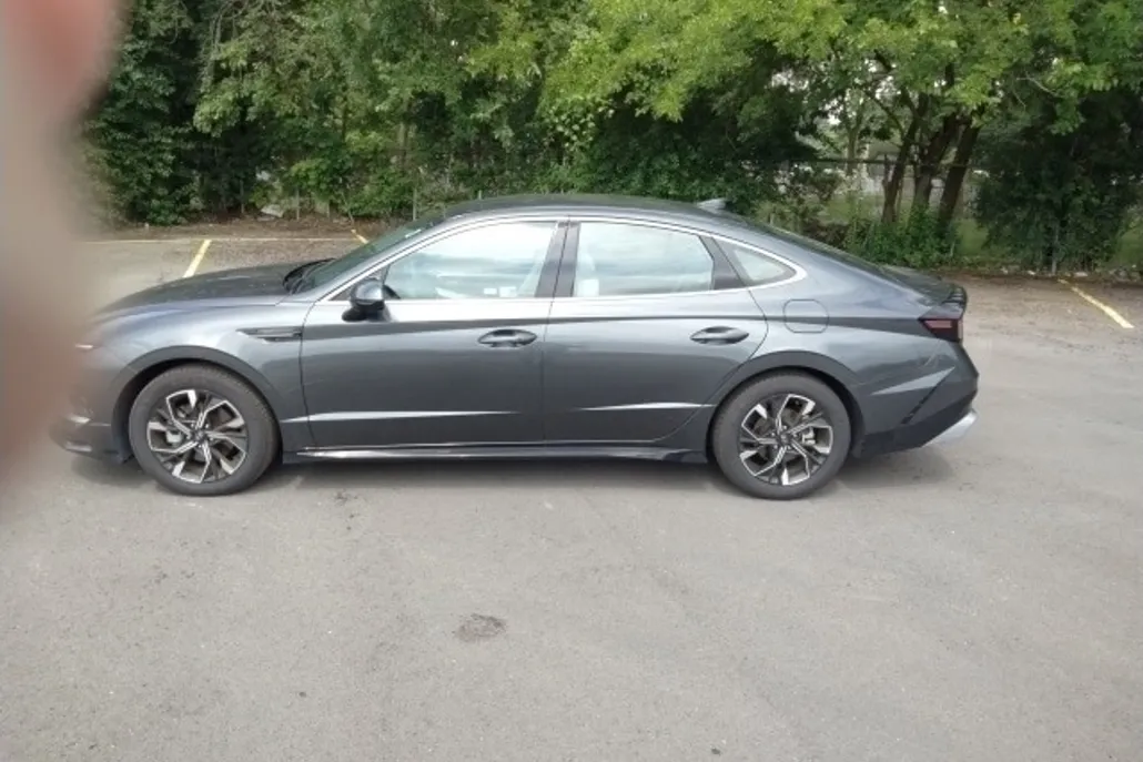 2025 Hyundai Sonata SEL photo 1