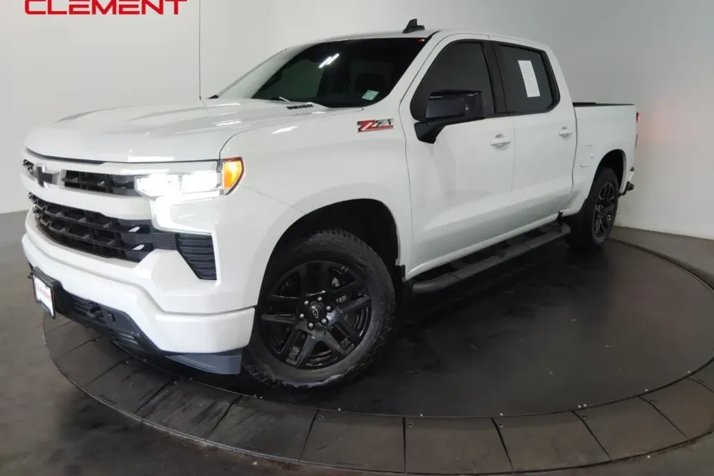 2023 Chevrolet Silverado 1500 RST photo 1