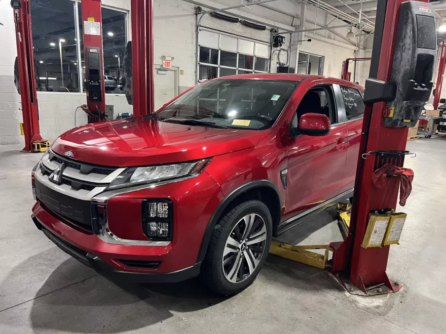 2021 Mitsubishi Outlander Sport ES photo 1