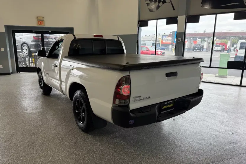 2009 Toyota Tacoma photo 1