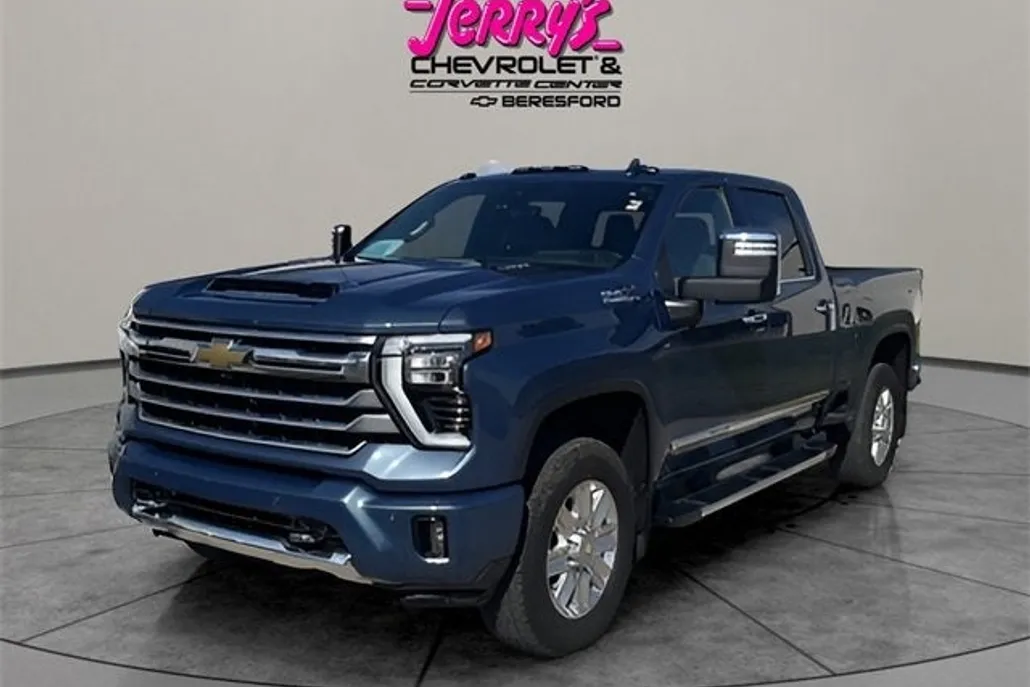 2025 Chevrolet Silverado 2500HD High Country photo 1