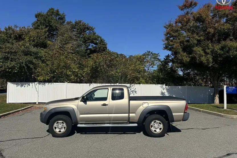 2007 Toyota Tacoma photo 1