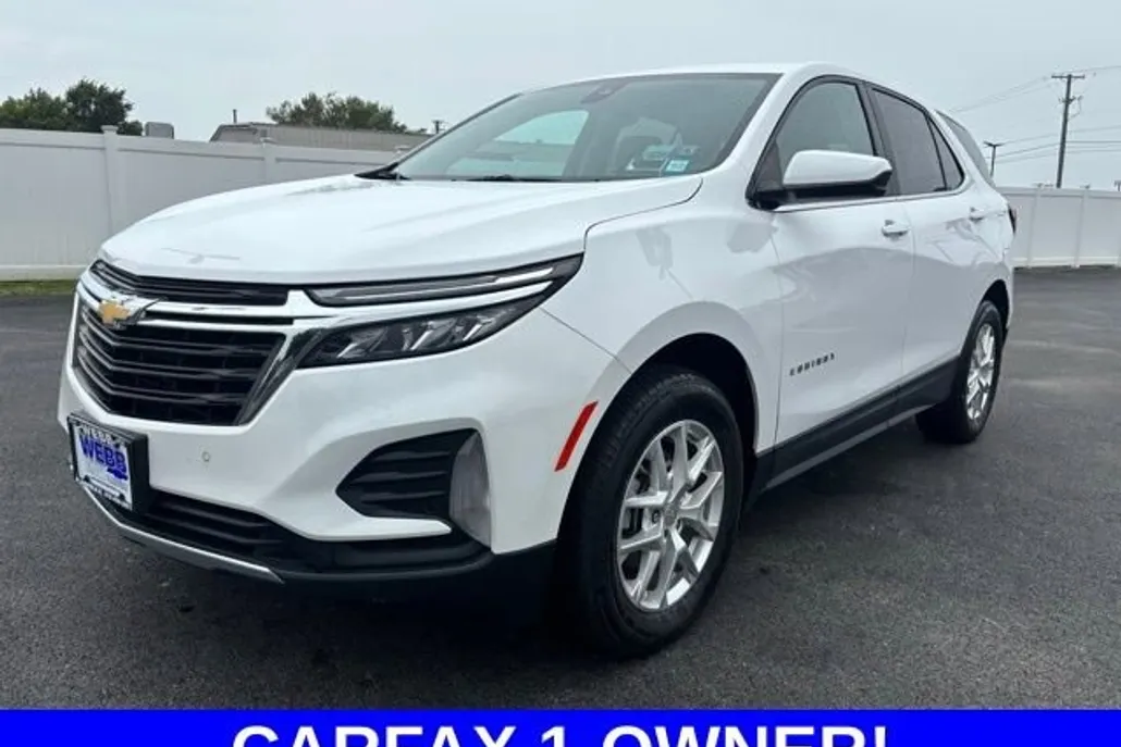 2022 Chevrolet Equinox LT photo 1