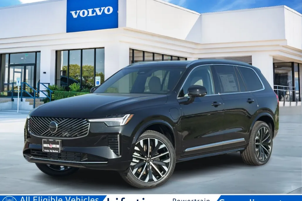 2025 Volvo XC90 T8 AWD Plus photo 1