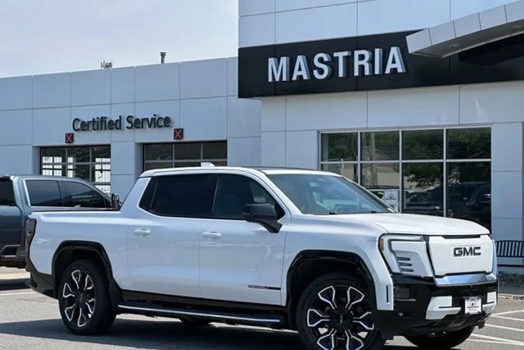 2025 Gmc Sierra EV Denali photo 1