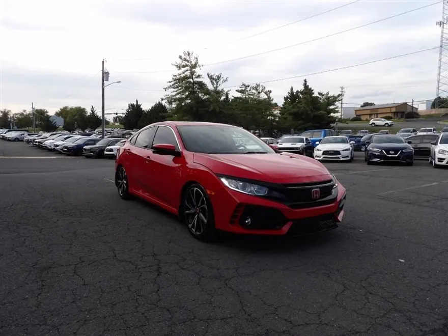 2017 Honda Civic Si photo 1