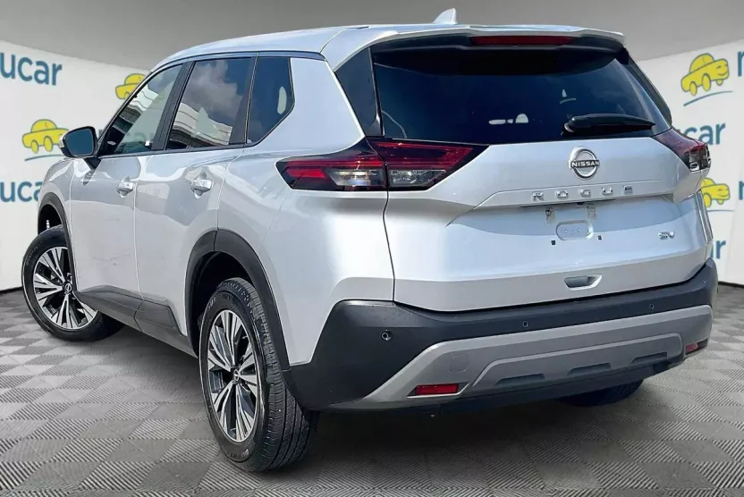 2023 Nissan Rogue SV photo 1