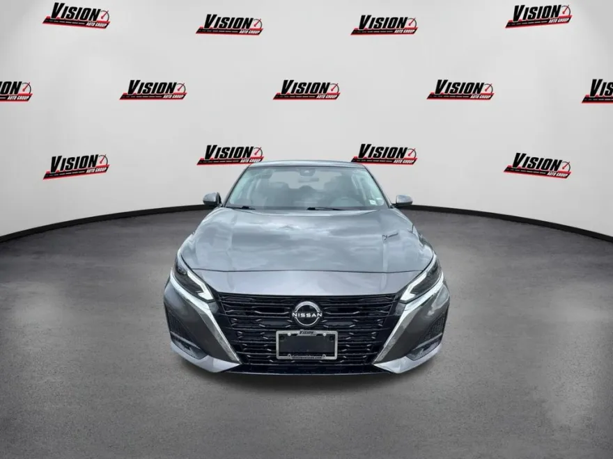 2023 Nissan Altima 2.5 SV photo 1