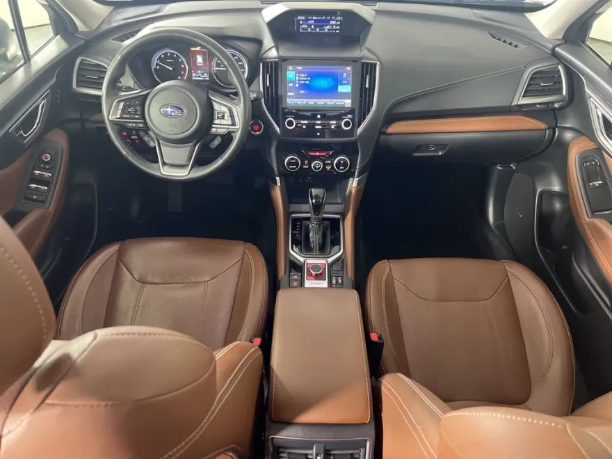 2020 Subaru Forester Touring photo 1