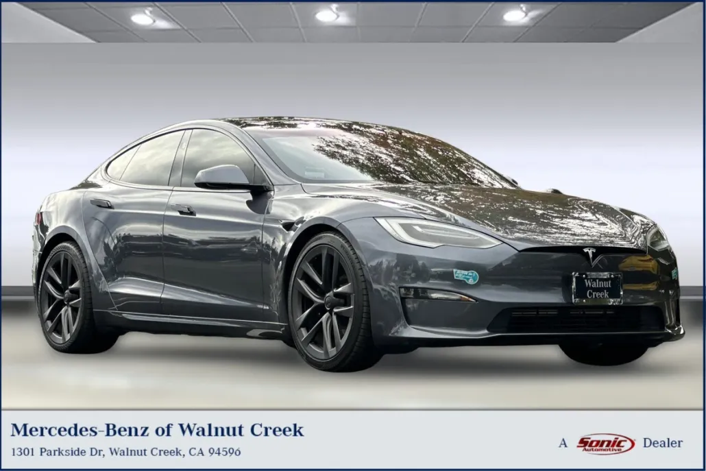 2021 Tesla Model S Plaid photo 1