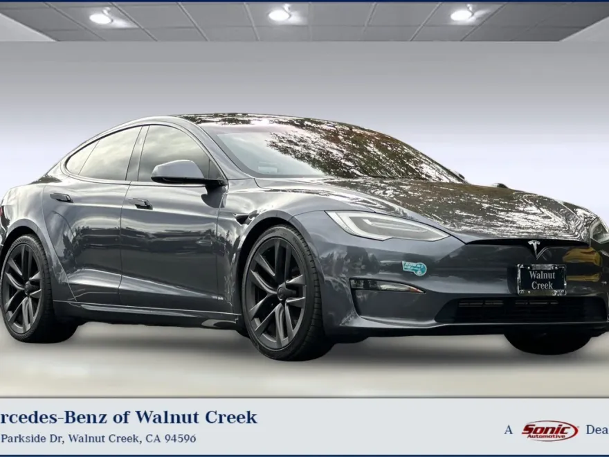 2021 Tesla Model S Plaid photo 1