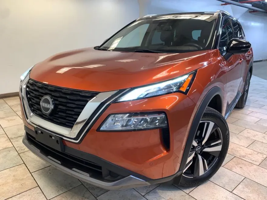 2023 Nissan Rogue SL photo 1