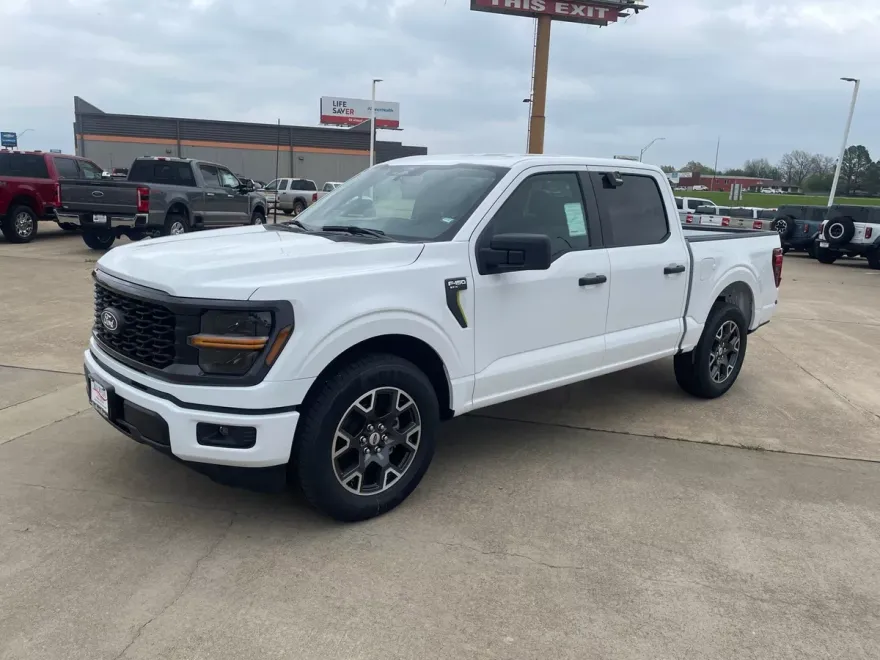 2025 Ford F-150 STX photo 1