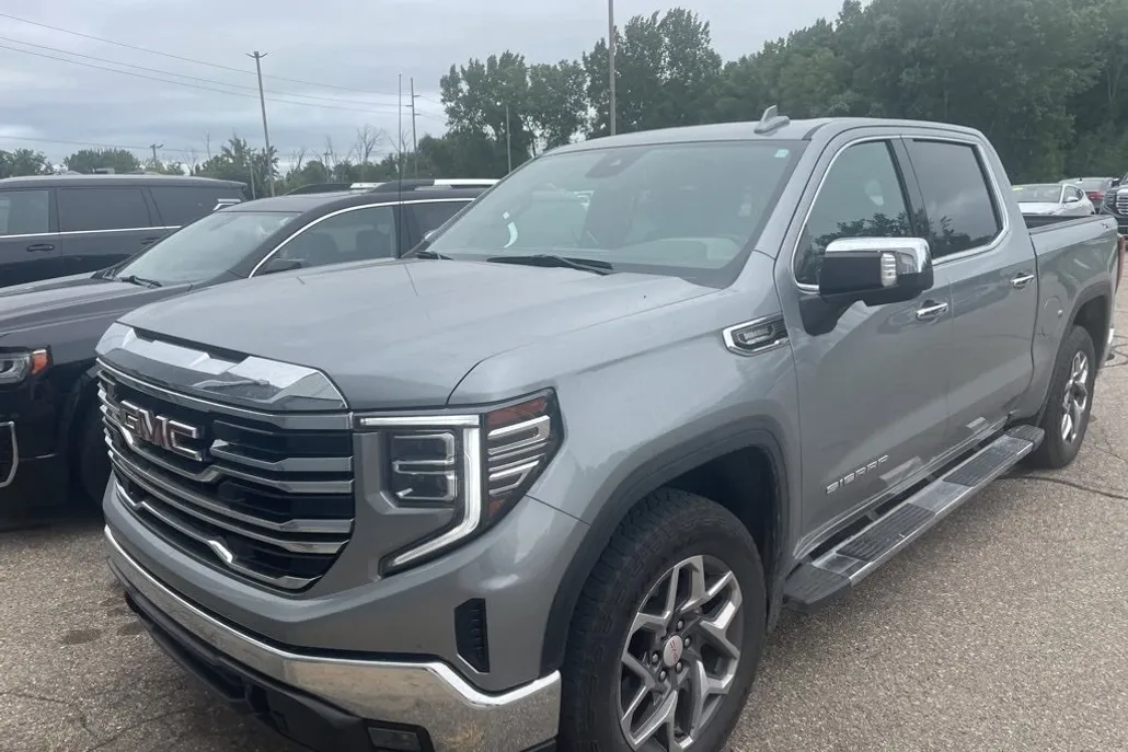 2024 Gmc Sierra 1500 SLT photo 1