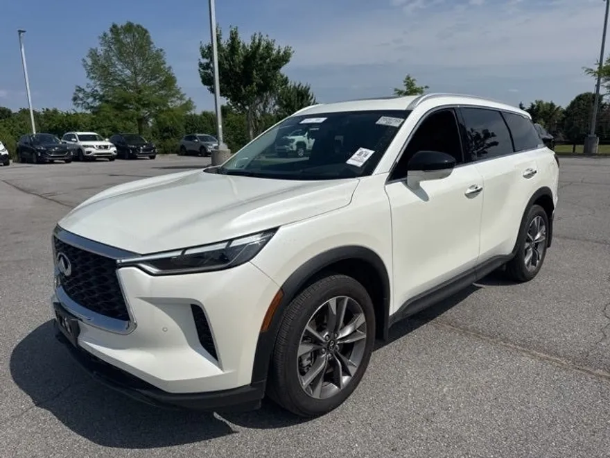 2024 Infiniti QX60 Luxe photo 1