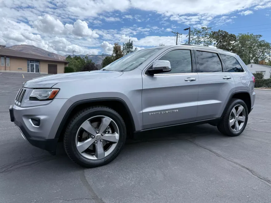 2014 Jeep Grand Cherokee Limited photo 1