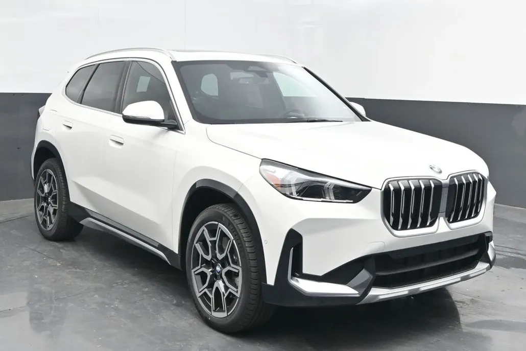 2025 Bmw X1 XDrive28i photo 1